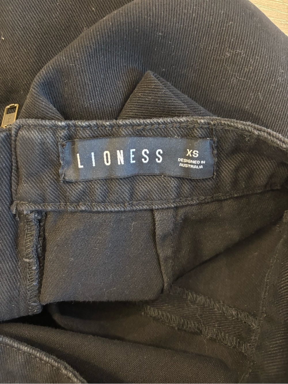 Lioness Black Mini Skirt with Front Slit Detail - Picture 4 of 5